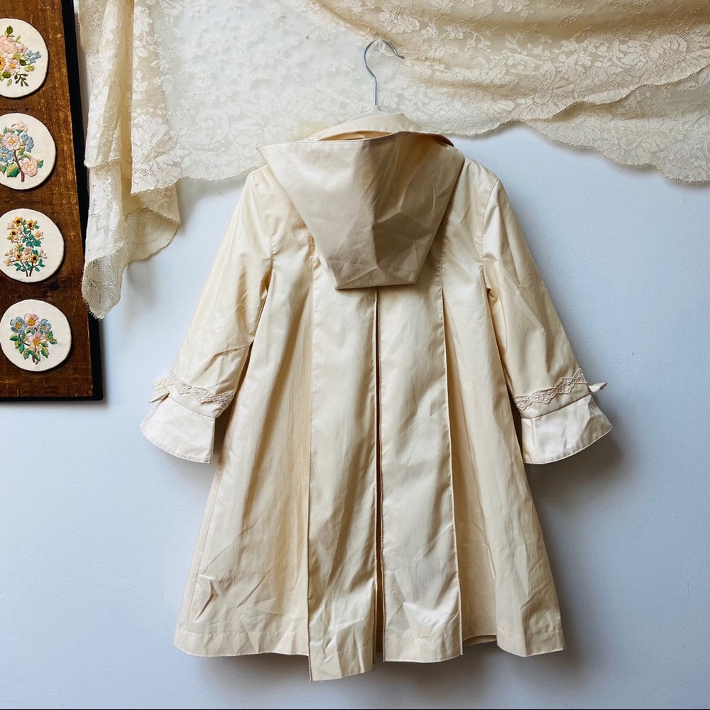 Rothschild • Long Vintage Raincoat - Picture 10 of 12